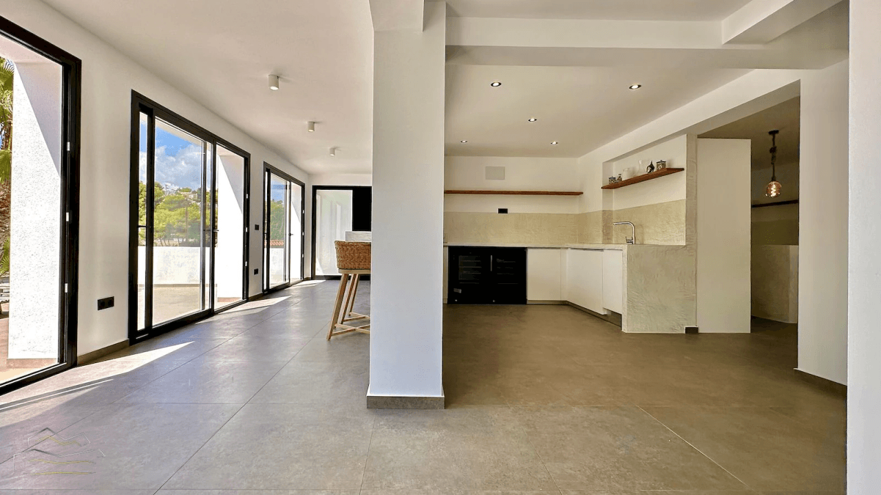 Villa entièrement rénovée à vendre à El Portet de Moraira - Costa Blanca