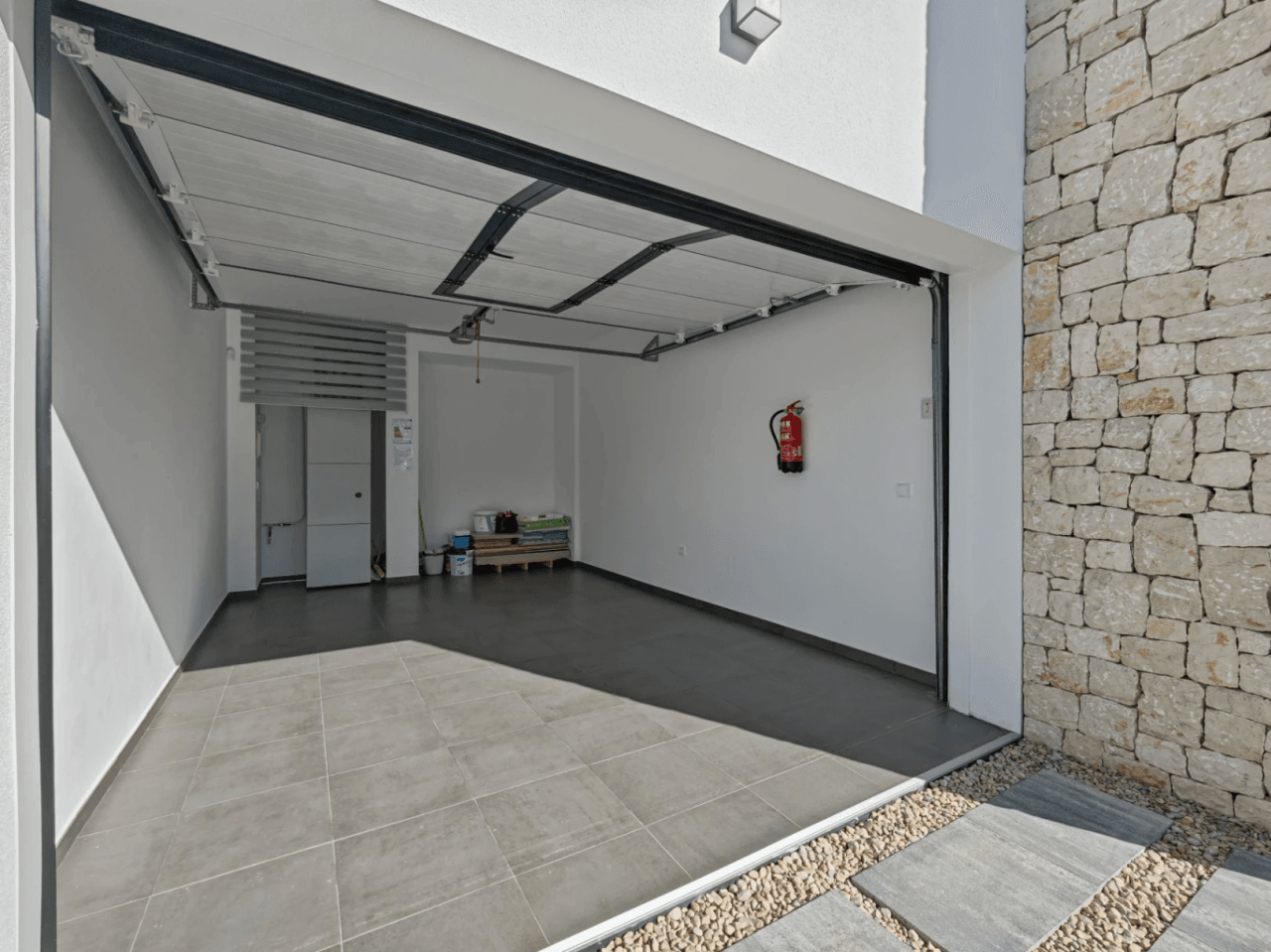 Villa moderne à La Fustera : 3 chambres et piscine privée