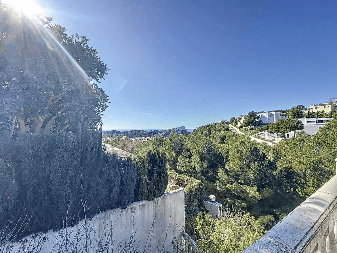 Villa Cumbre del Sol avec vue sur la mer et piscine privée