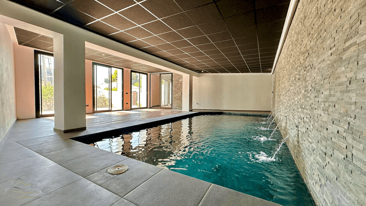 Villa entièrement rénovée à vendre à El Portet de Moraira - Costa Blanca
