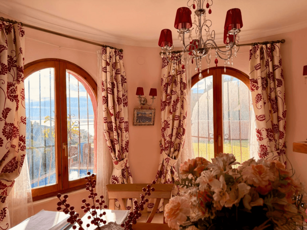 Cumbre del Sol : villa méditerranéenne avec piscine et vue sur la mer