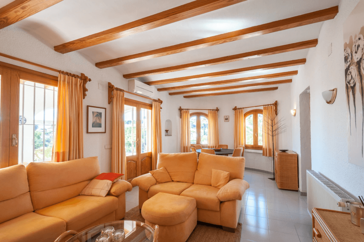 Villa méditerranéenne orientée sud-ouest à Benissa, près du club de golf San Jaime.