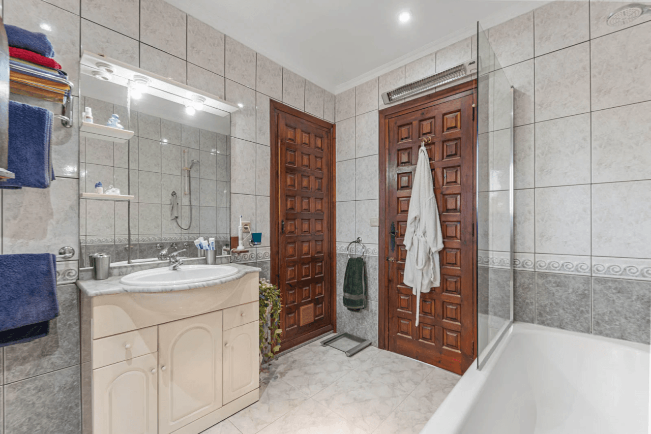 Villa à vendre à Benissa, Montemar, avec piscine privée.