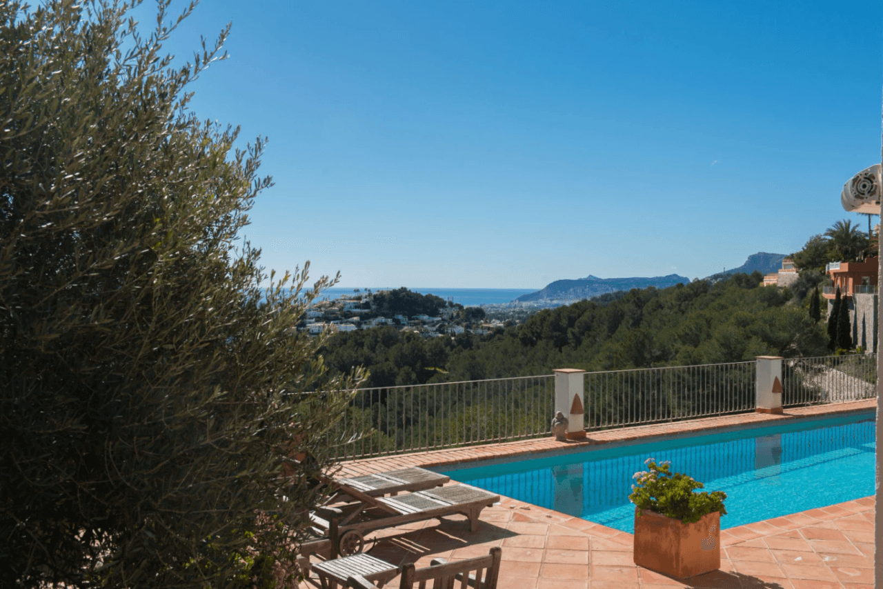 Villa avec des vues spectaculaires sur la mer à vendre à Teulada Moraira
