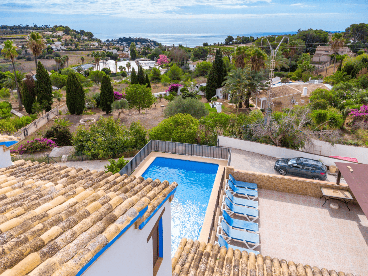 Finca en Benissa en Venta en Amplia Parcela con Piscina y Casa de Huéspedes