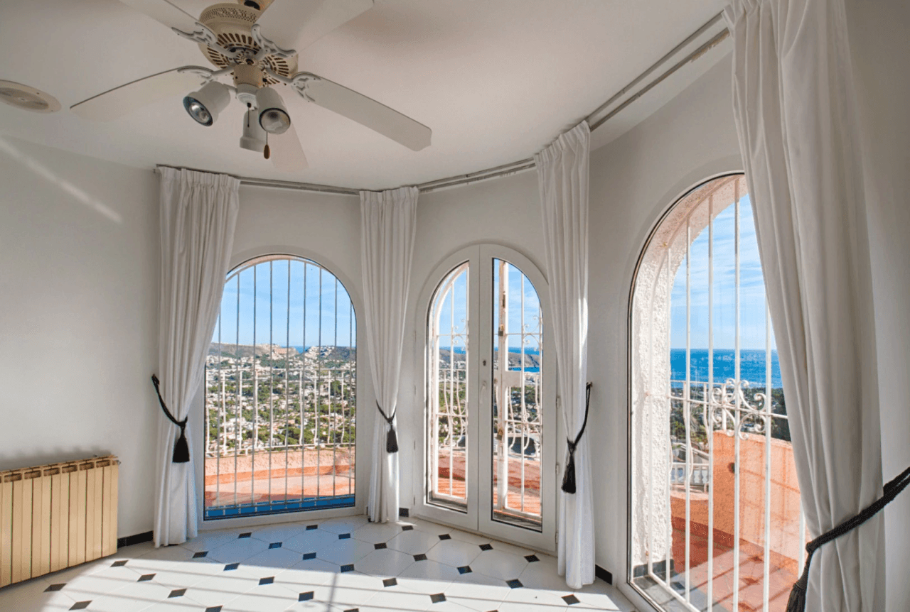 C’est probablement l’une des plus belles vues sur la mer de Moraira.