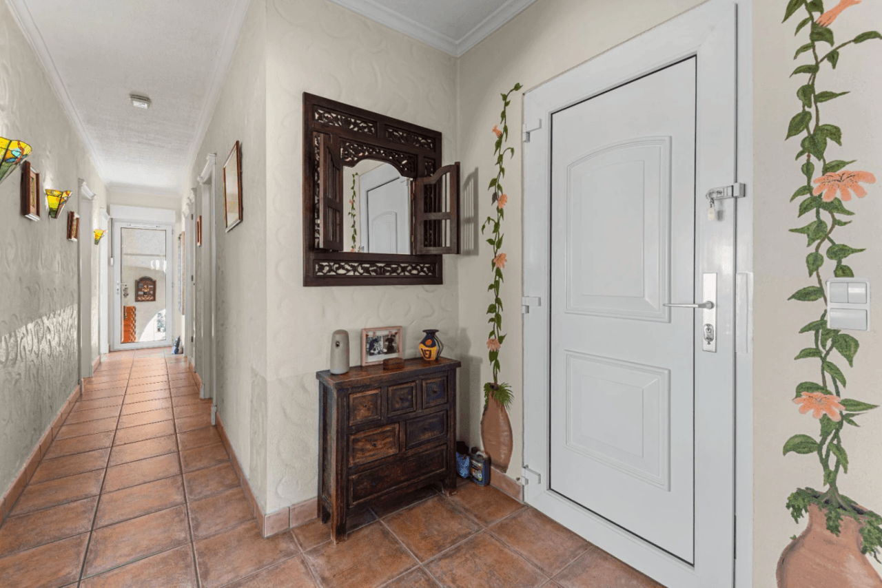 Villa à vendre avec 4 chambres à Benimeit, Moraira.