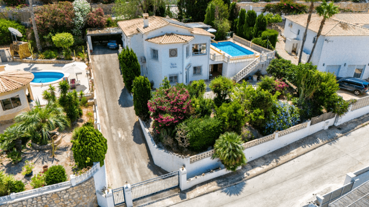 Villa tranquille avec vue sur la montagne à vendre à Calpe