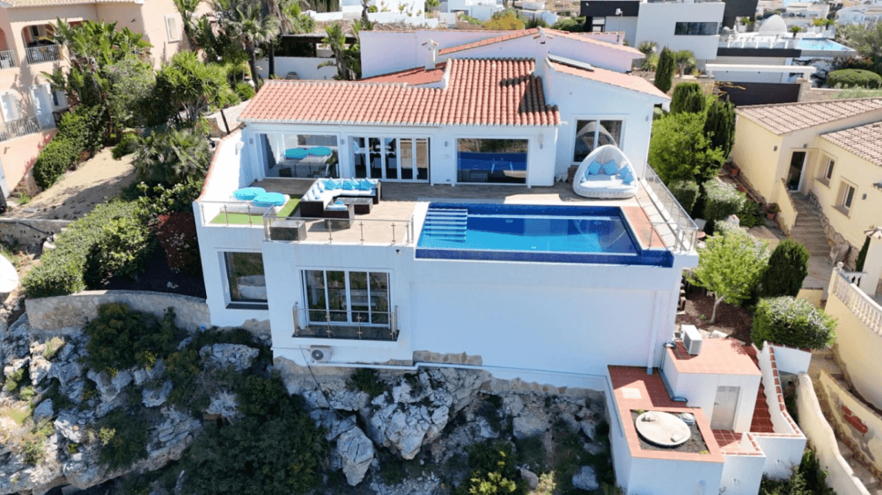 Cumbre del Sol, villa de luxe avec vues panoramiques sur la mer à Magnolias