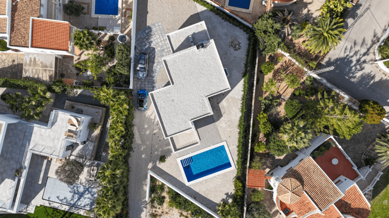 Villa moderne à La Fustera : 3 chambres et piscine privée