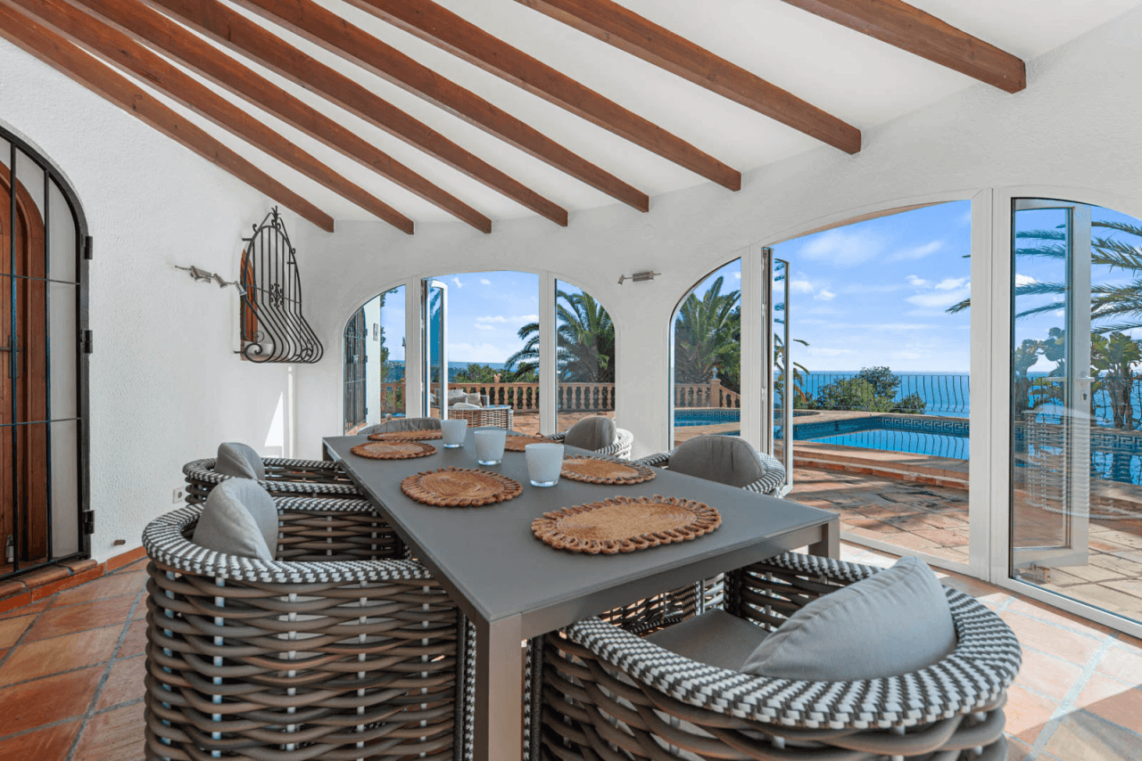 Villa avec un grand terrain à vendre à Moraira