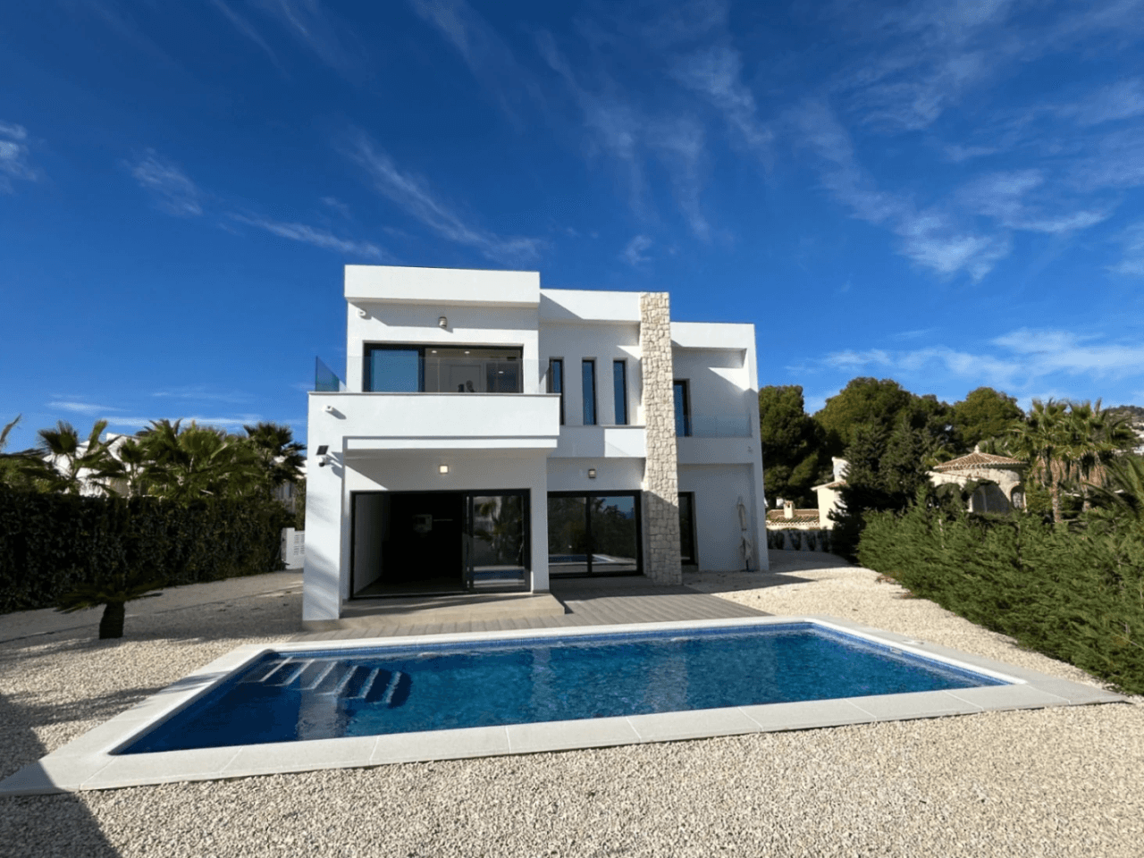 Villa neuve prête à emménager avec vue sur la mer à vendre à La Fustera, Benissa