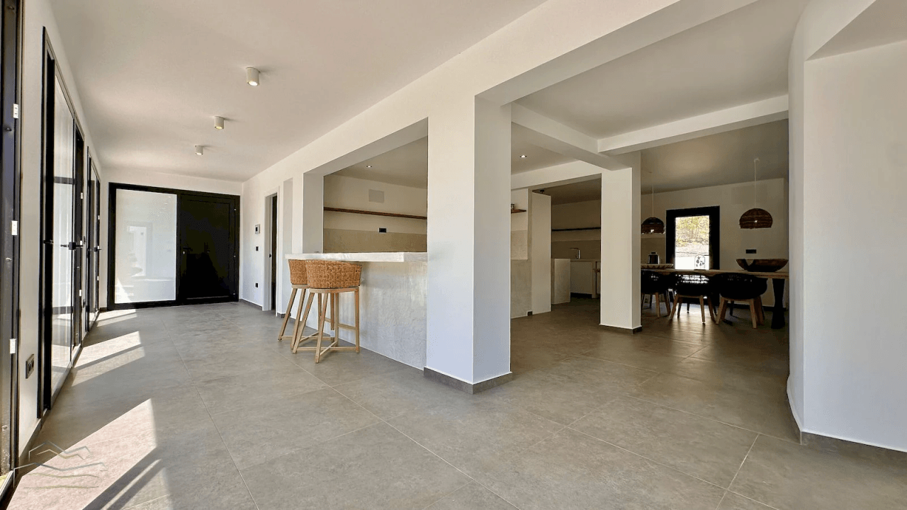 Villa entièrement rénovée à vendre à El Portet de Moraira - Costa Blanca