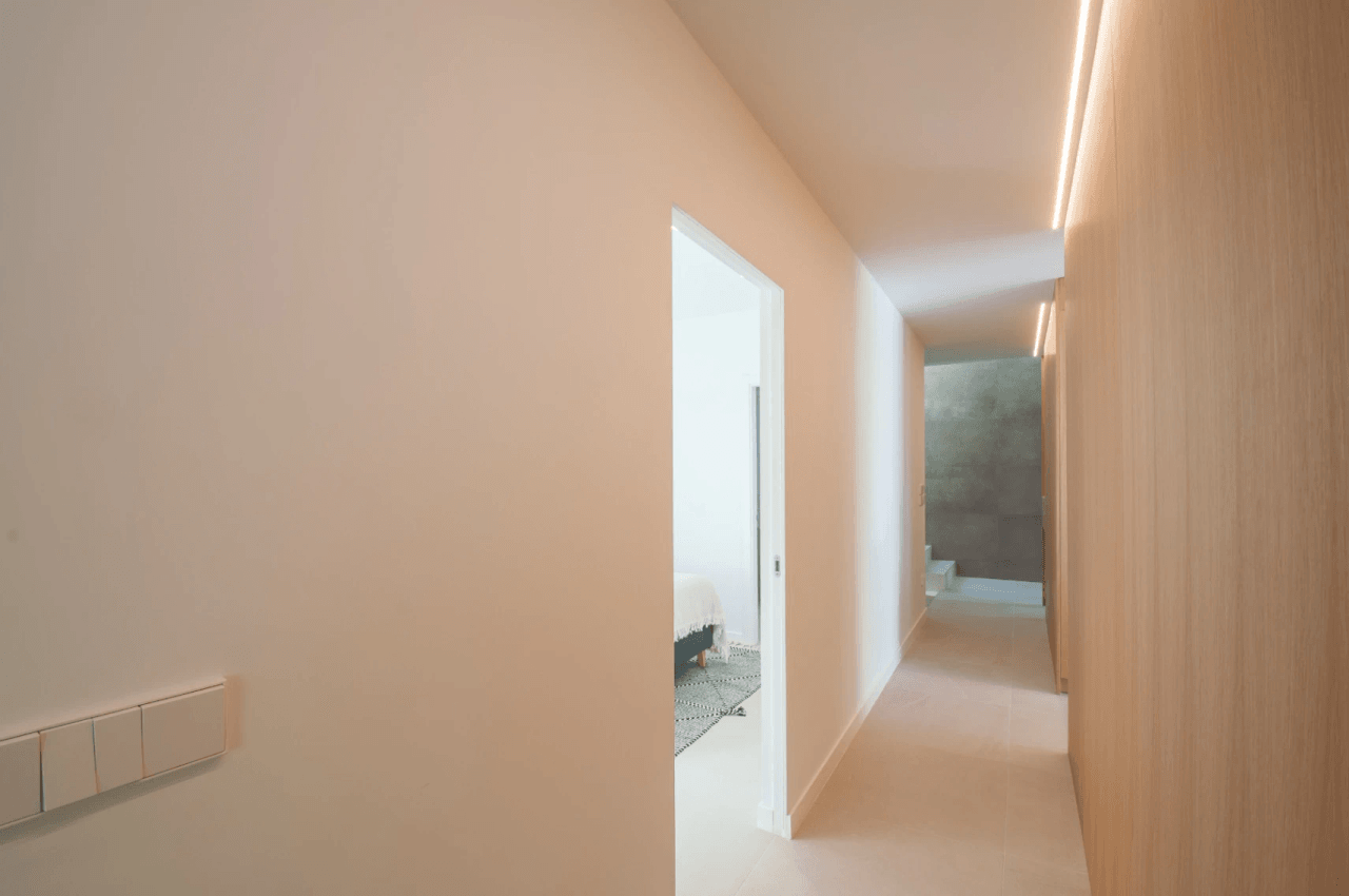 VILLA NOUVELLEMENT CONSTRUITE À TEULADA, SITUÉE DANS LE QUARTIER DE BENIMEIT
