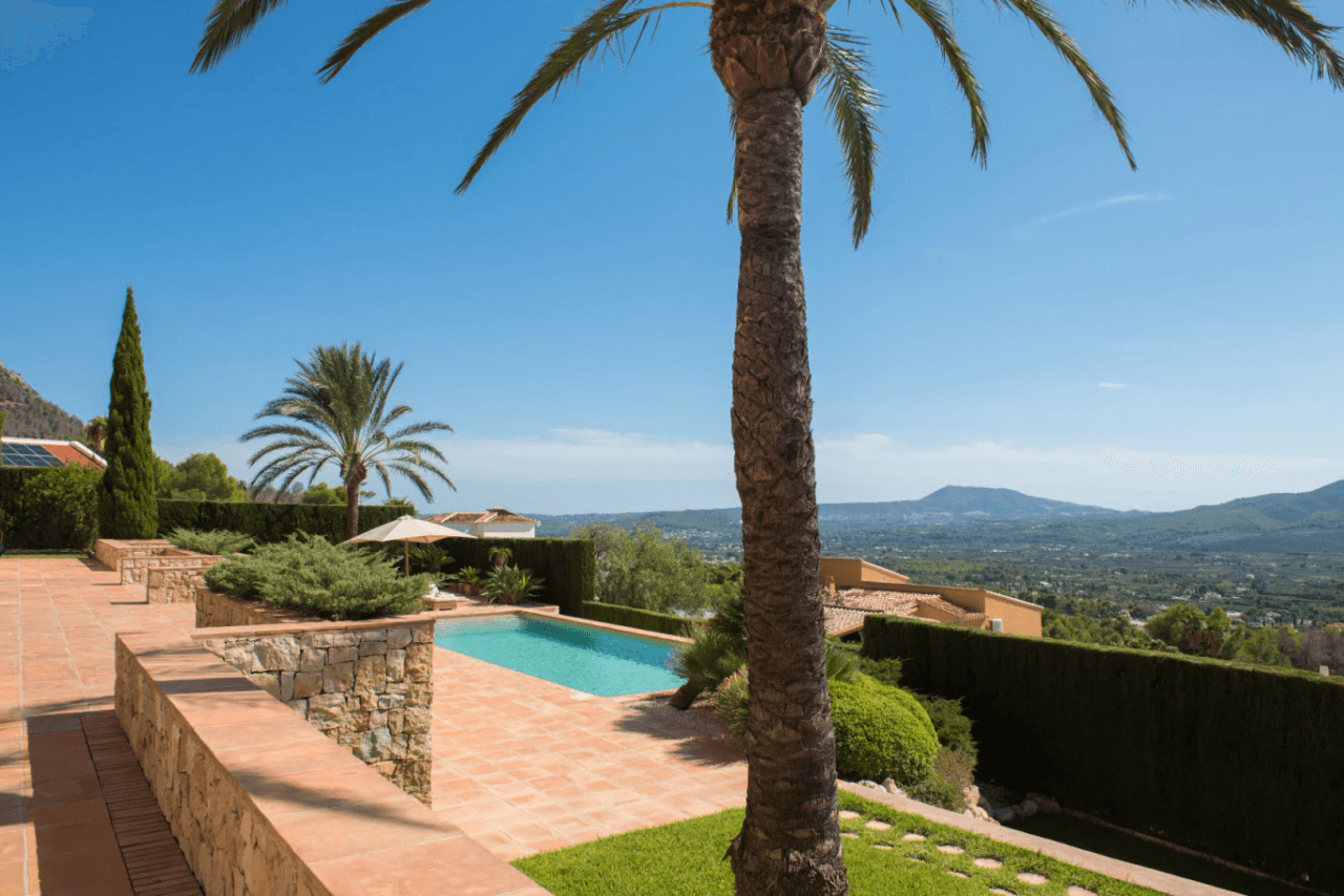 Villa de luxe avec vues panoramiques à vendre à Montgó Jávea.