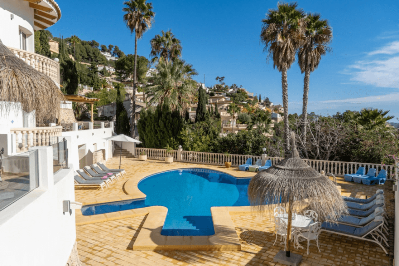 Belle villa spacieuse avec vue sur la mer à vendre à Benimeit, Moraira