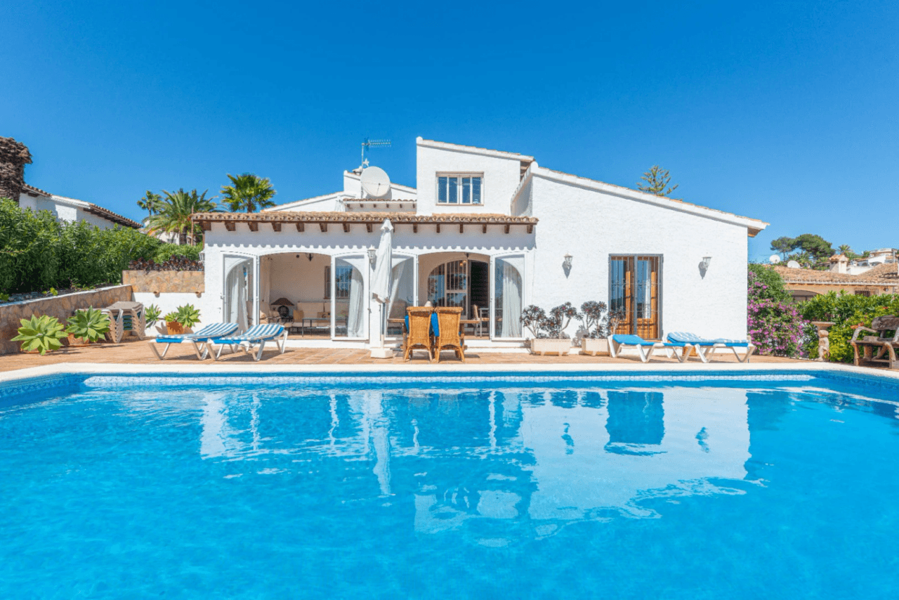 Villa à vendre à Moraira avec 4 chambres et piscine privée