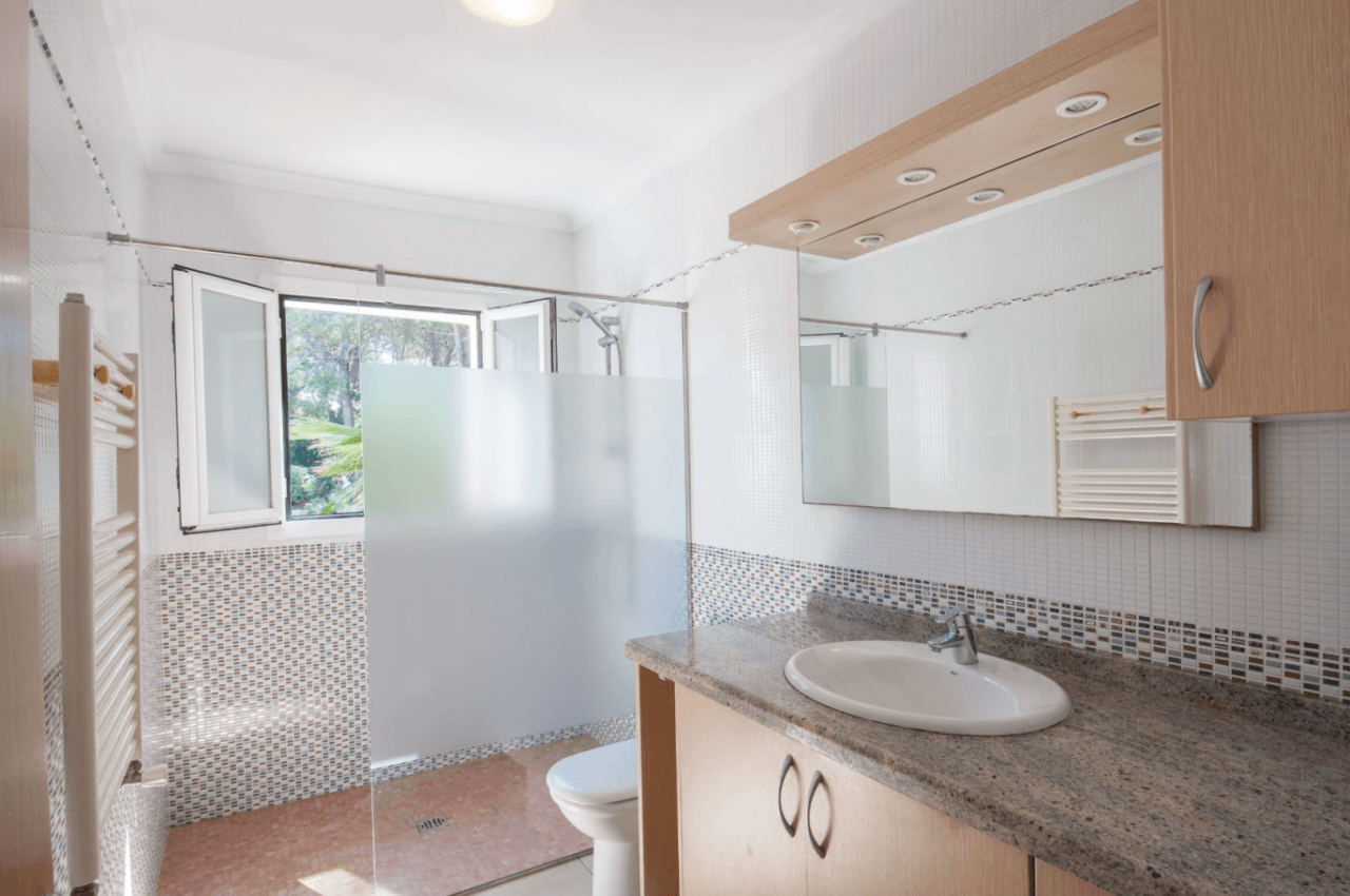 Villa avec vue sur la mer et intimité à Jávea – Costa Nova