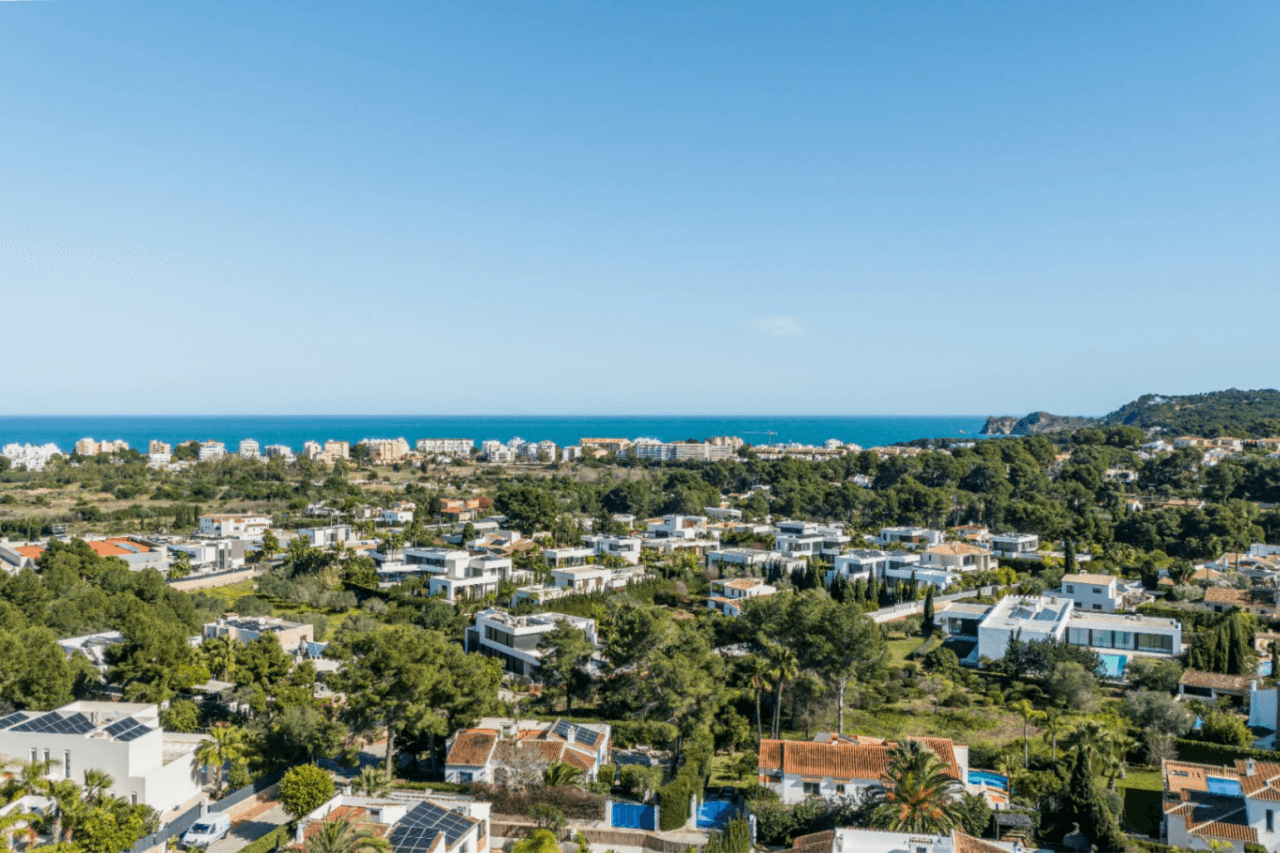 Villa ibicenca entièrement rénovée avec appartement d'invités à Jávea