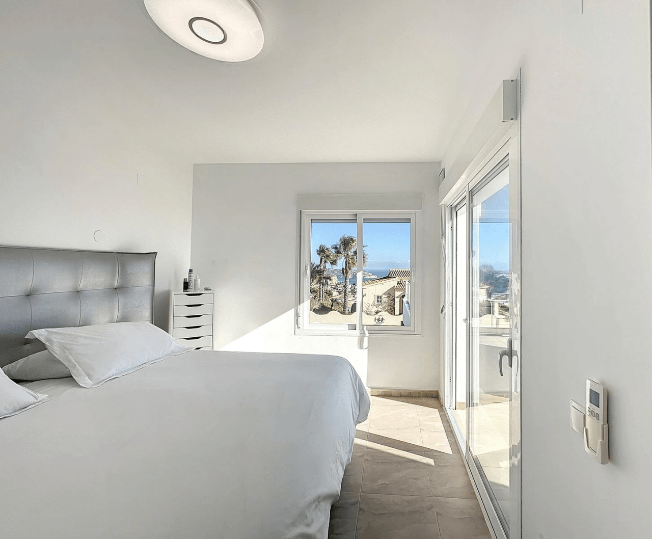 Villa Cumbre del Sol avec vue sur la mer à Magnolias