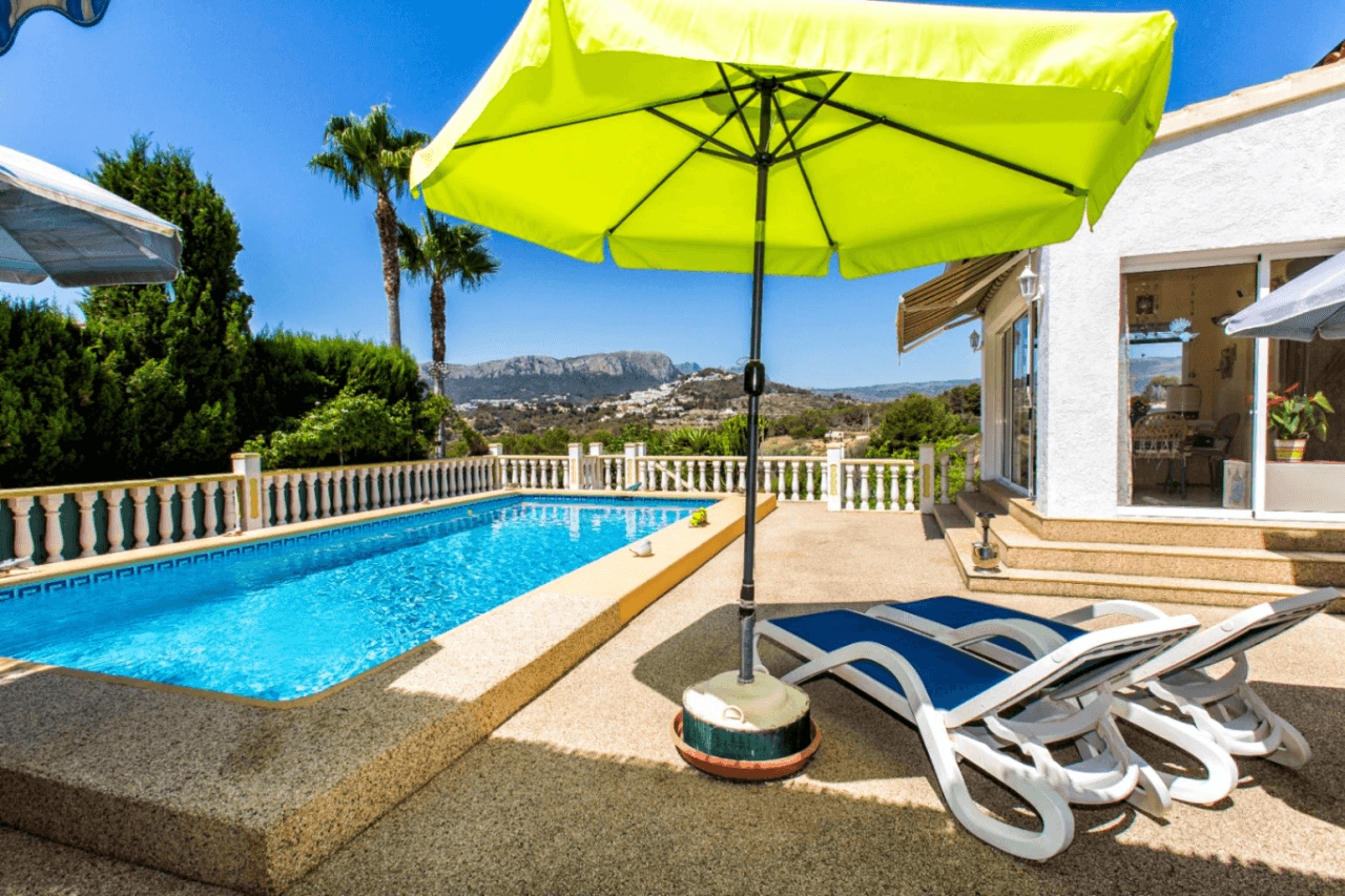 Villa tranquille avec vue sur la montagne à vendre à Calpe