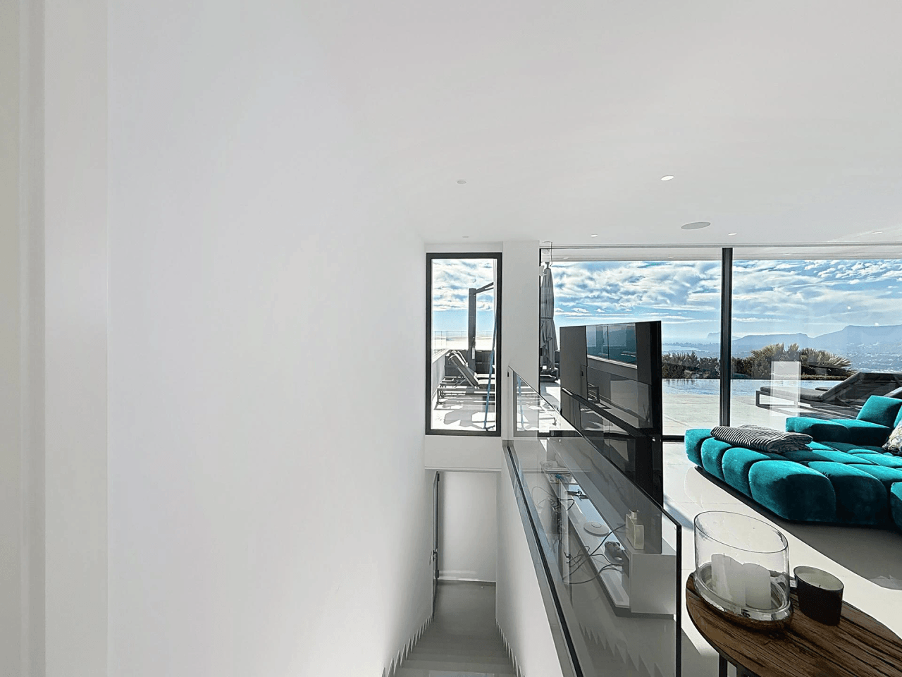 Villa de luxe moderne à Cumbre del Sol avec vue panoramique