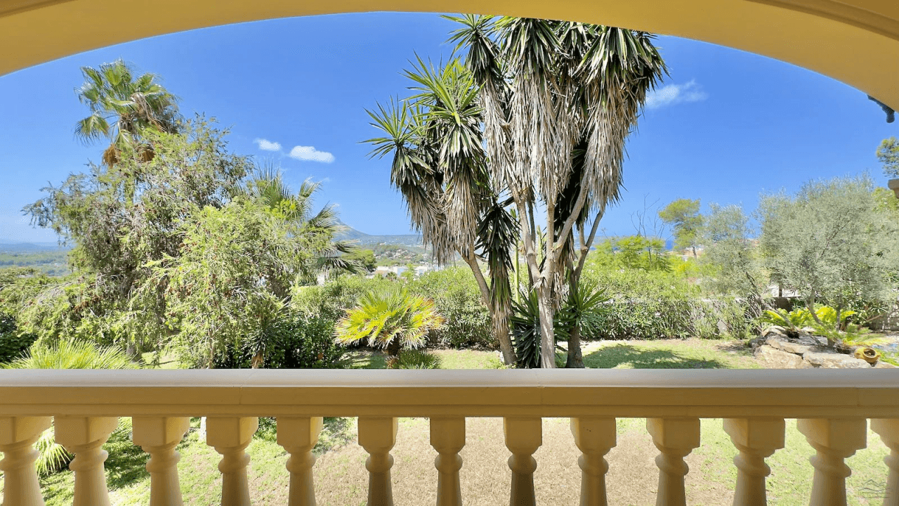 Magnifique villa de luxe à vendre à Javea avec vue sur la mer et le Montgó.