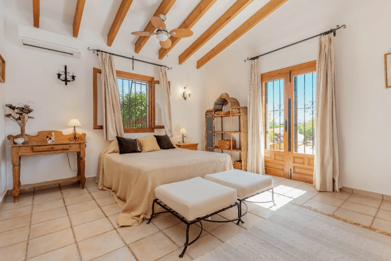 Villa à vendre à Moraira avec 4 chambres et piscine privée