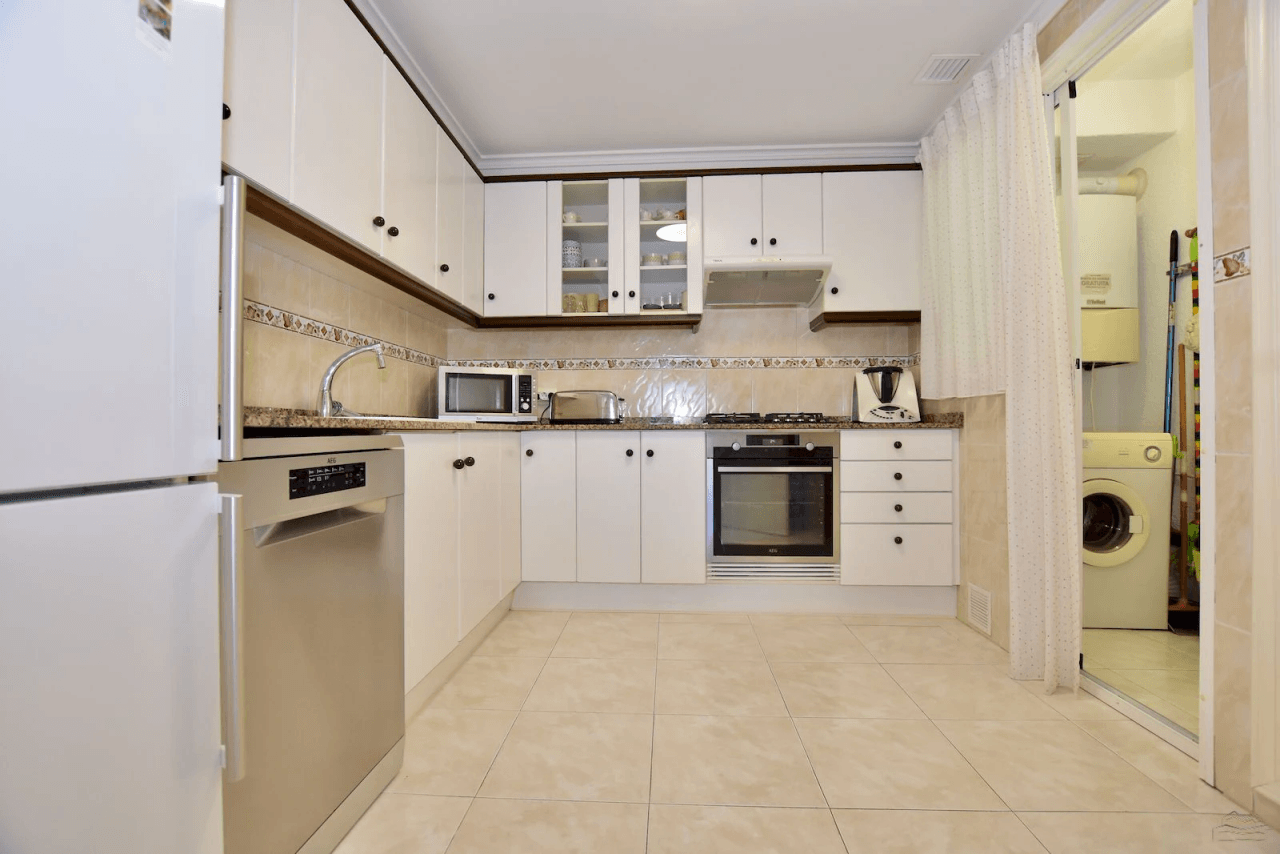 Encantador Apartamento  con Terraza Atico, a la Venta en el Primer Montañar de Javea