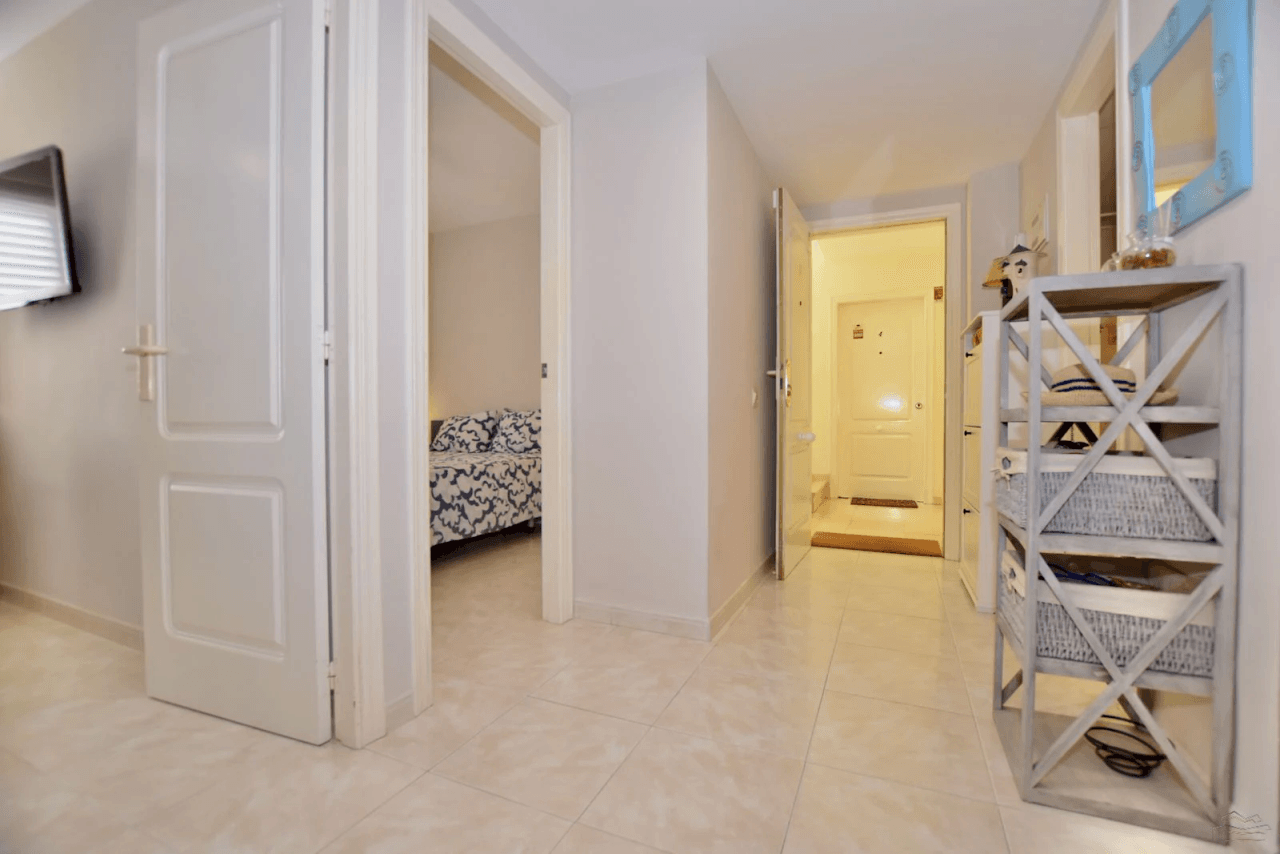 Encantador Apartamento  con Terraza Atico, a la Venta en el Primer Montañar de Javea