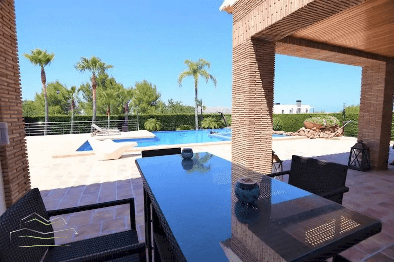 Villa de Lujo a la venta en urbanizacion Puerta Fenicia - Javea