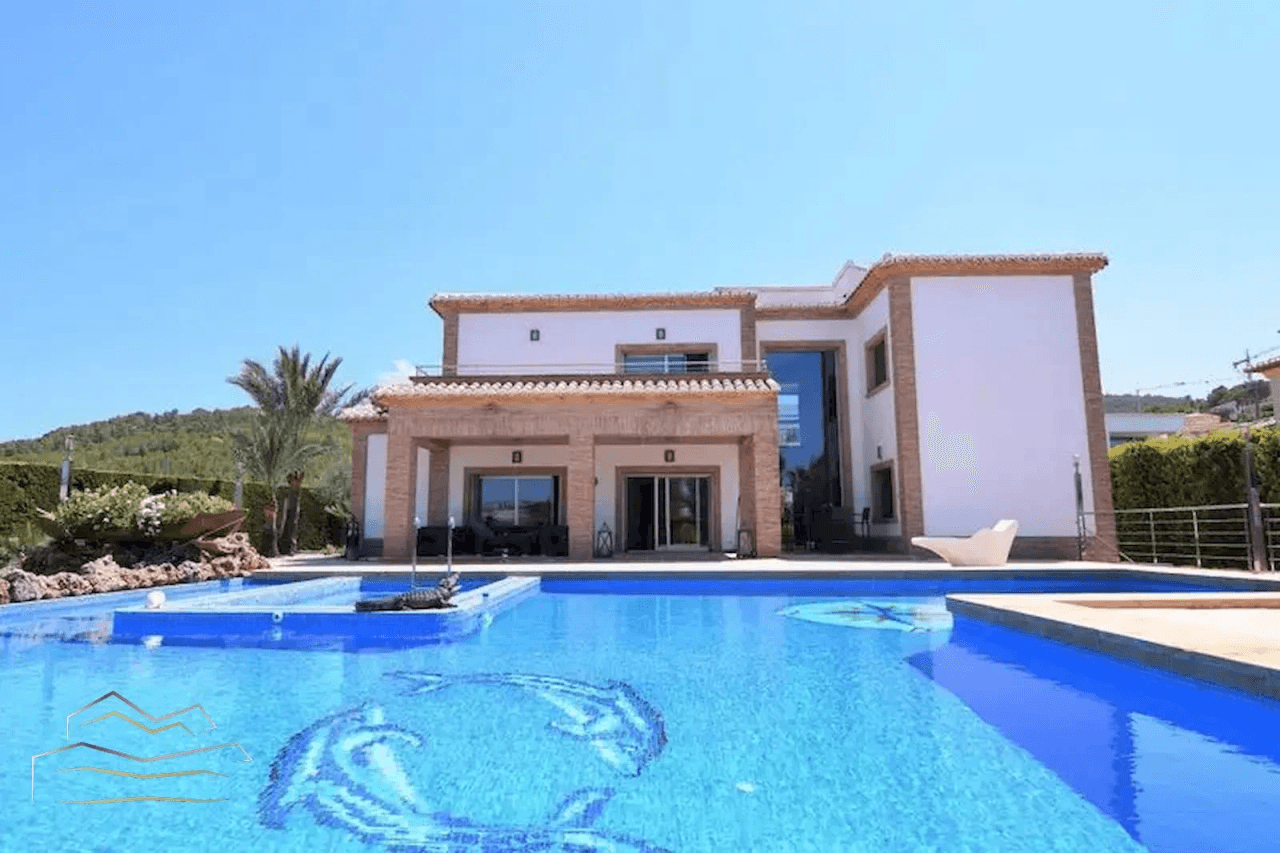 Villa de luxe à vendre dans l’urbanisation Puerta Fenicia - Javea