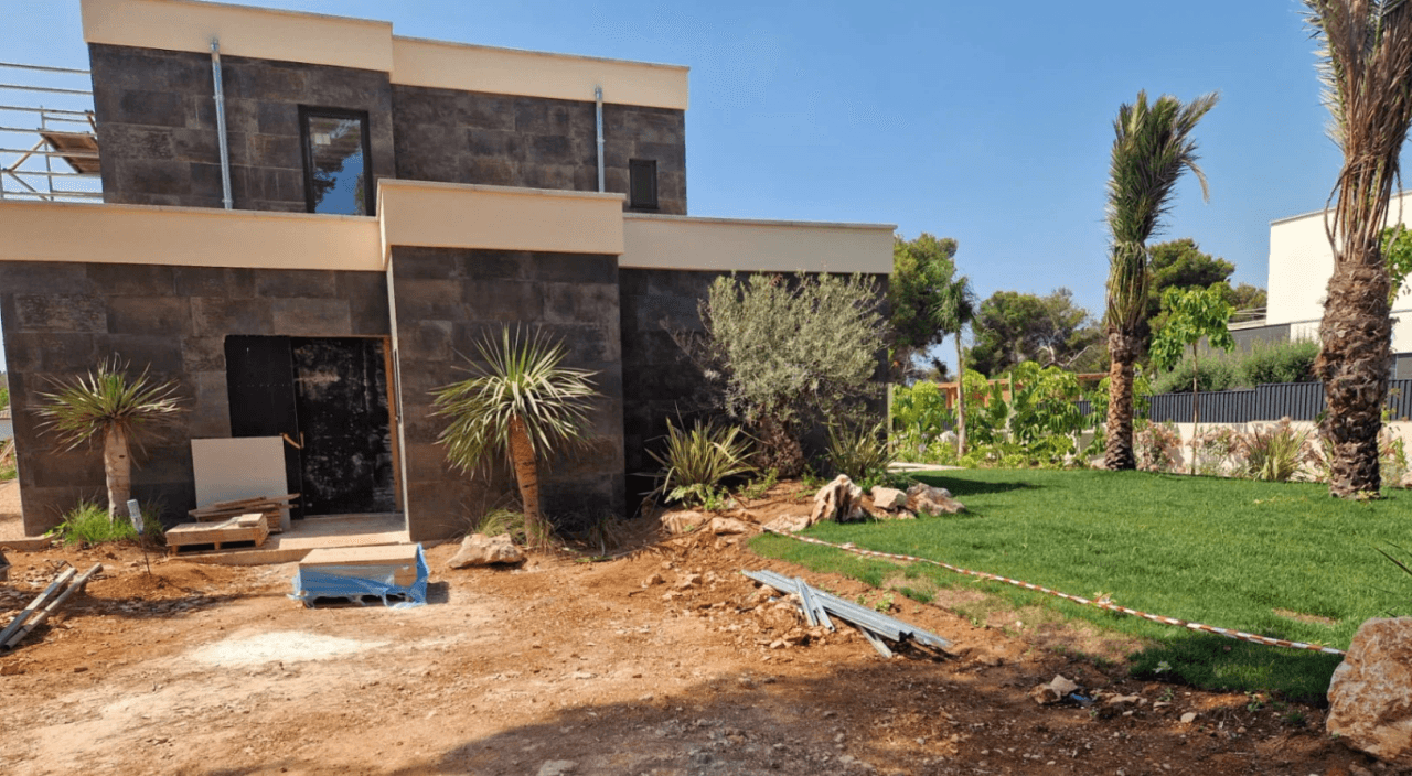 Villa moderne à vendre dans l'urbanisation La Guardia Park - Javea
