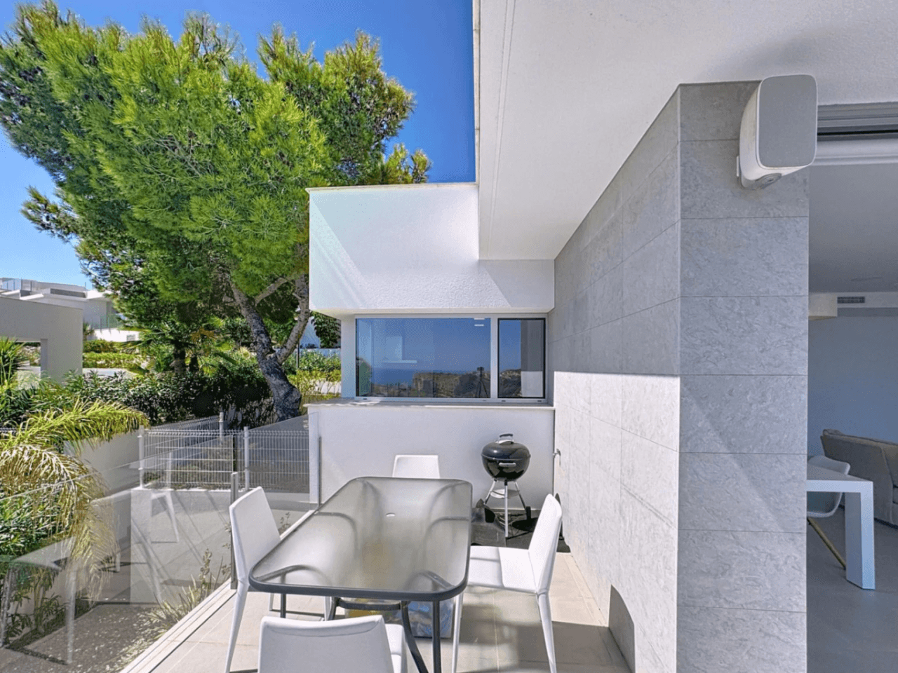 Cumbre del Sol villa moderna con vistas al mar y piscina privada