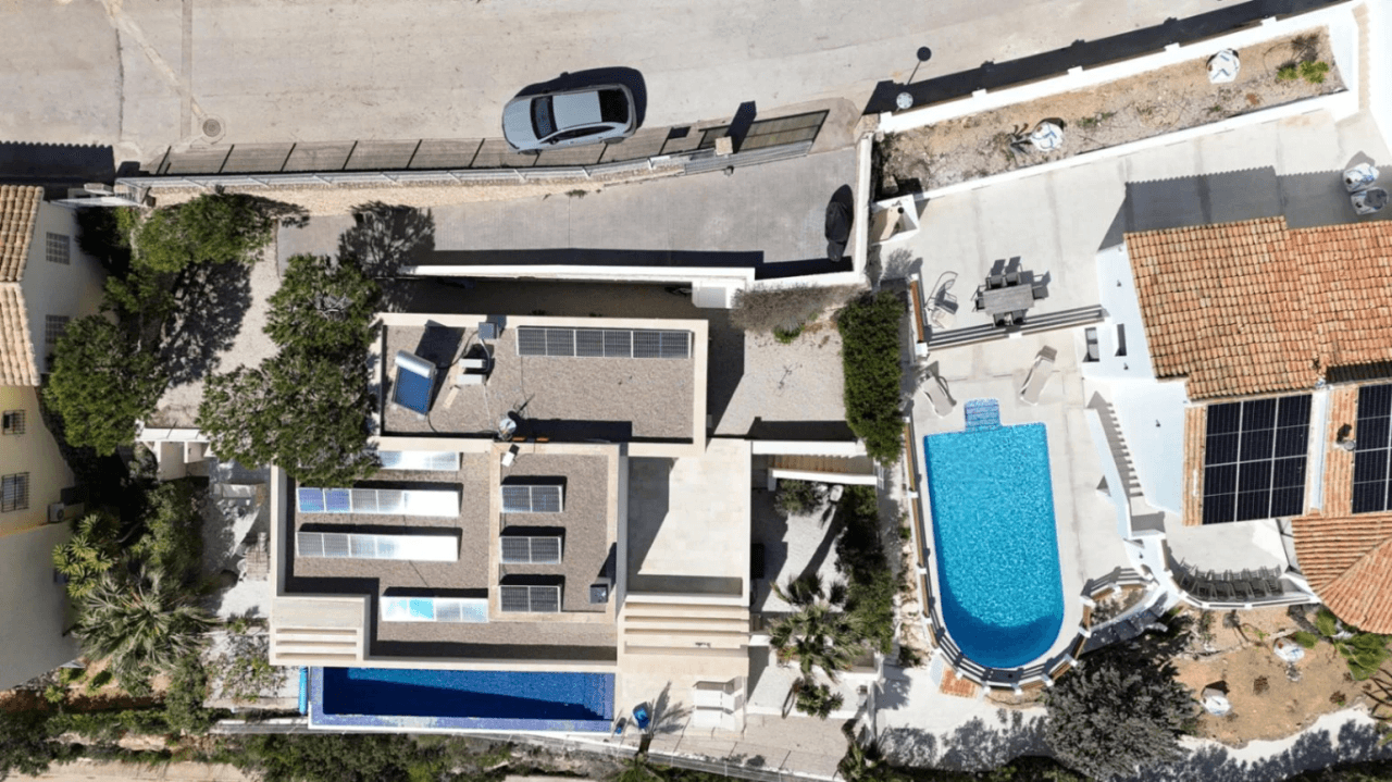 Cumbre del Sol modern villa with panoramic sea views