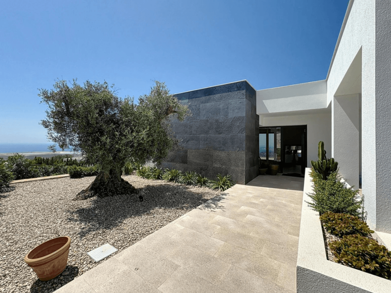 Cumbre del Sol Villa de lujo con vistas panorámicas en residencial Jazmines