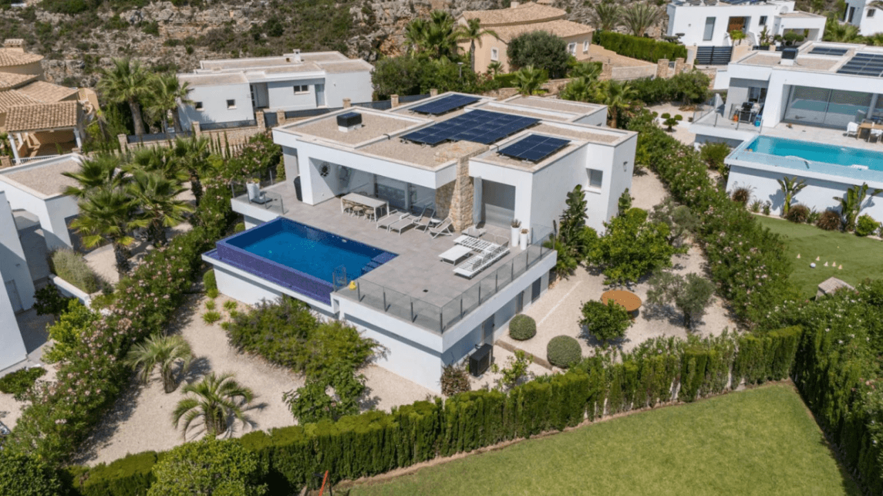 Cumbre del Sol Villa moderna con vistas al mar