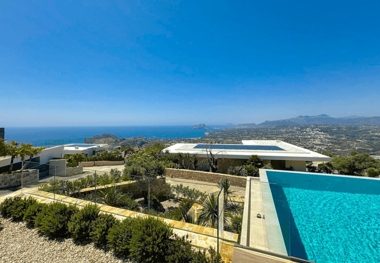 Cumbre del Sol Villa de lujo con vistas panorámicas en residencial Jazmines