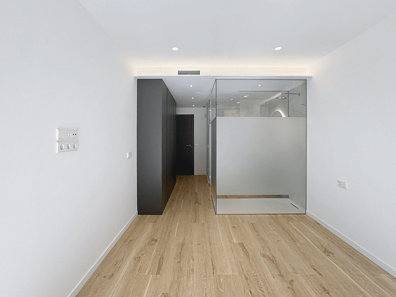 Cumbre del Sol apartment with a garden brand new in Montecala Gardens.