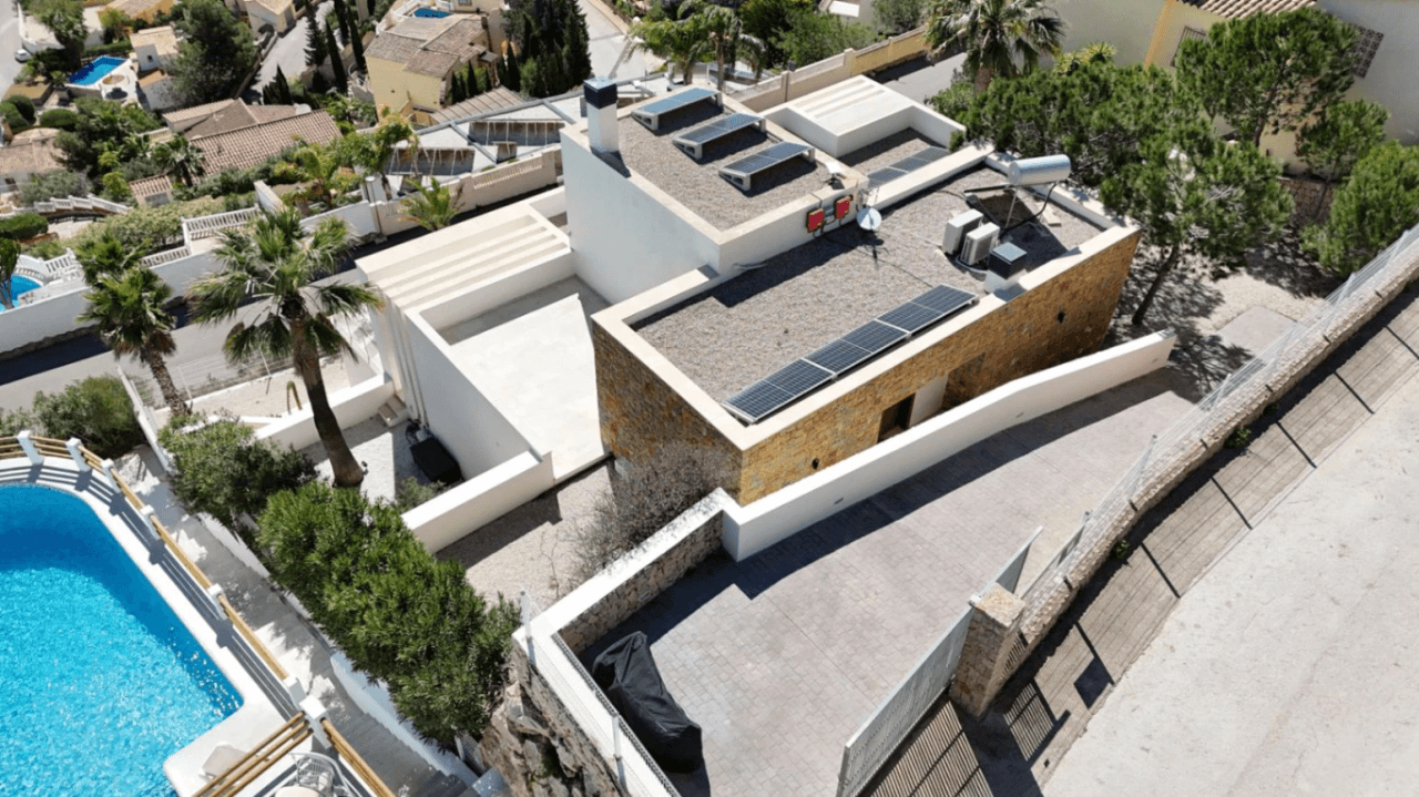 Cumbre del Sol modern villa with panoramic sea views