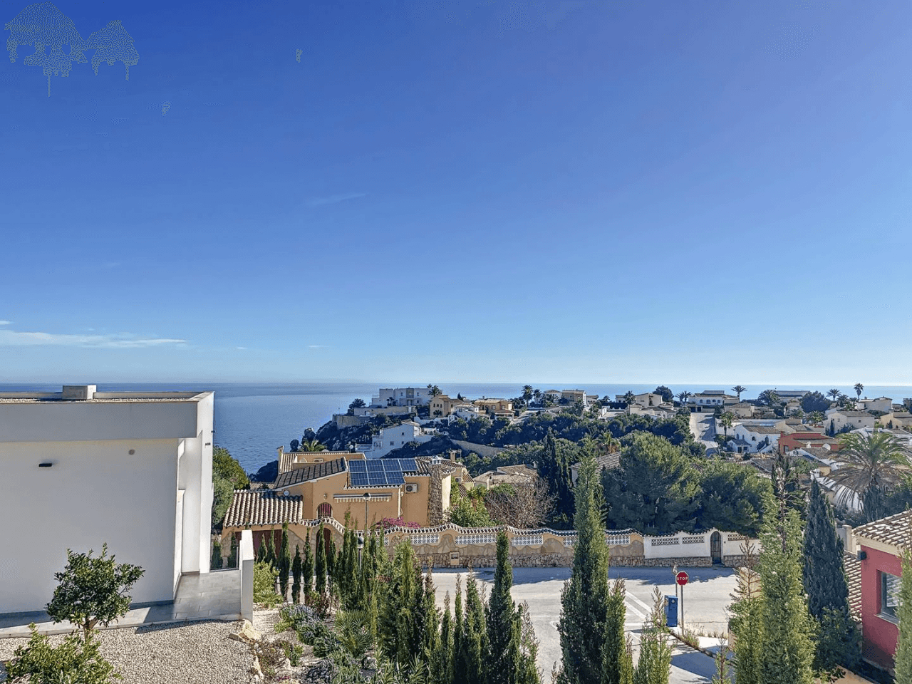Villa moderna con vistas al mar y piscina privada