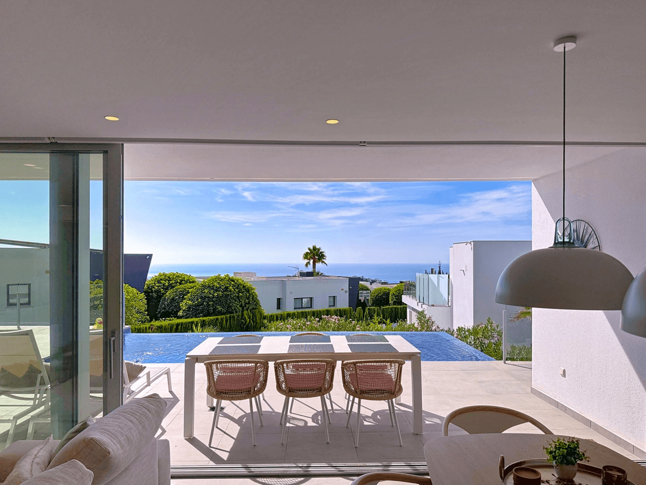 Cumbre del Sol Villa moderna con vistas al mar