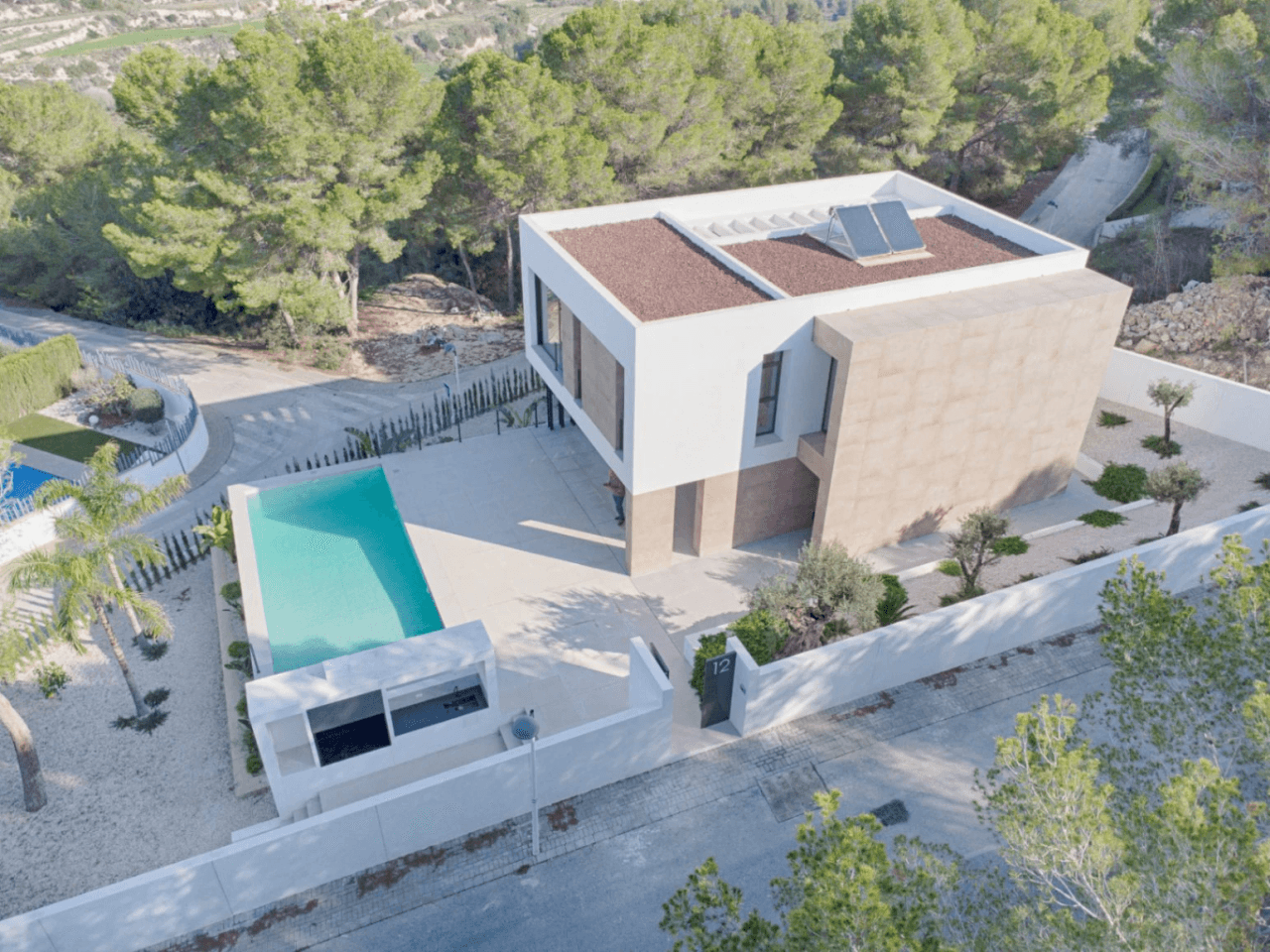 VILLA DE NUEVA CONSTRUCCIÓN EN TEULADA, SITUADA EN LA ZONA DE BENIMEIT