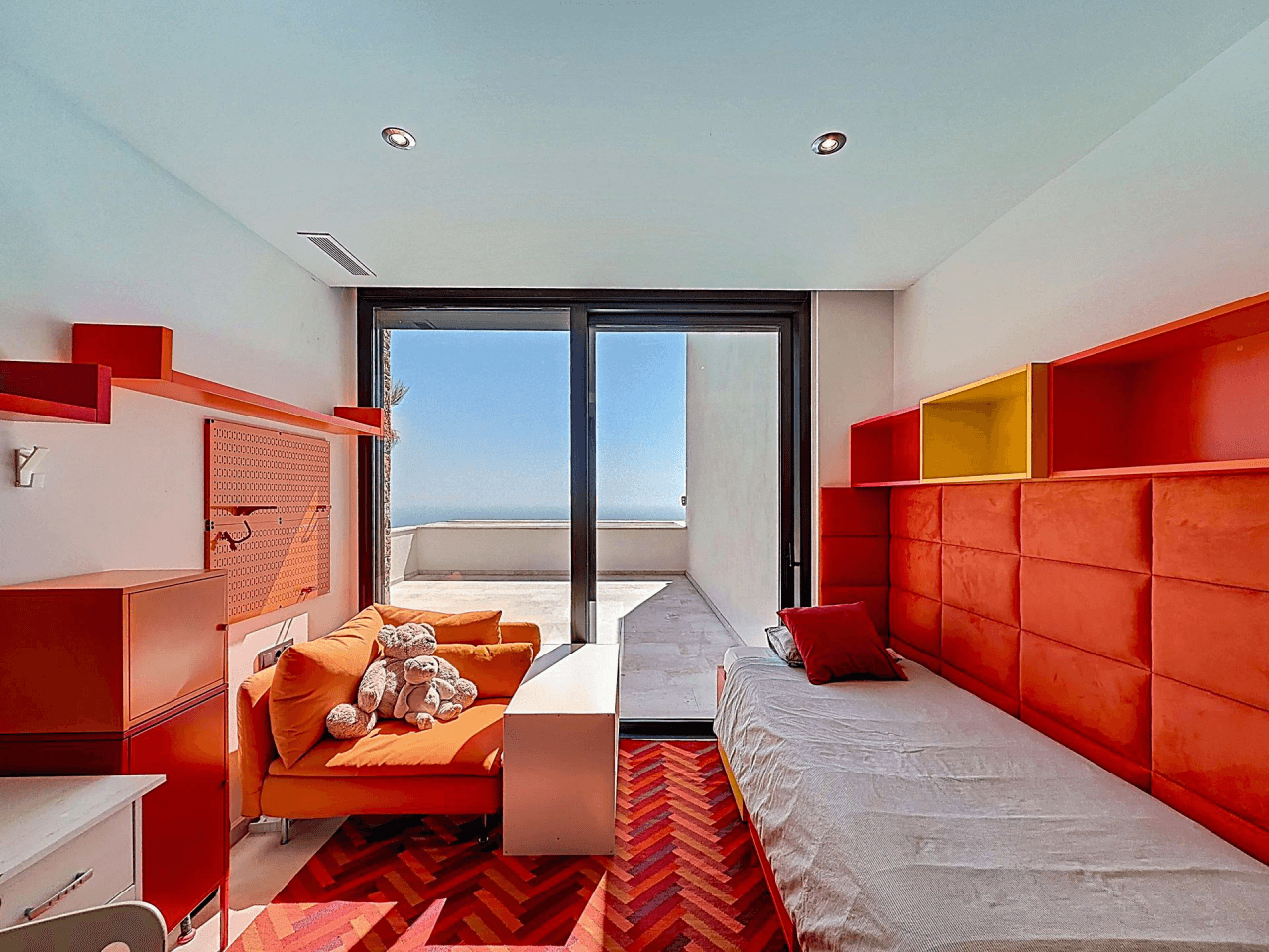 Cumbre del Sol modern villa with panoramic sea views