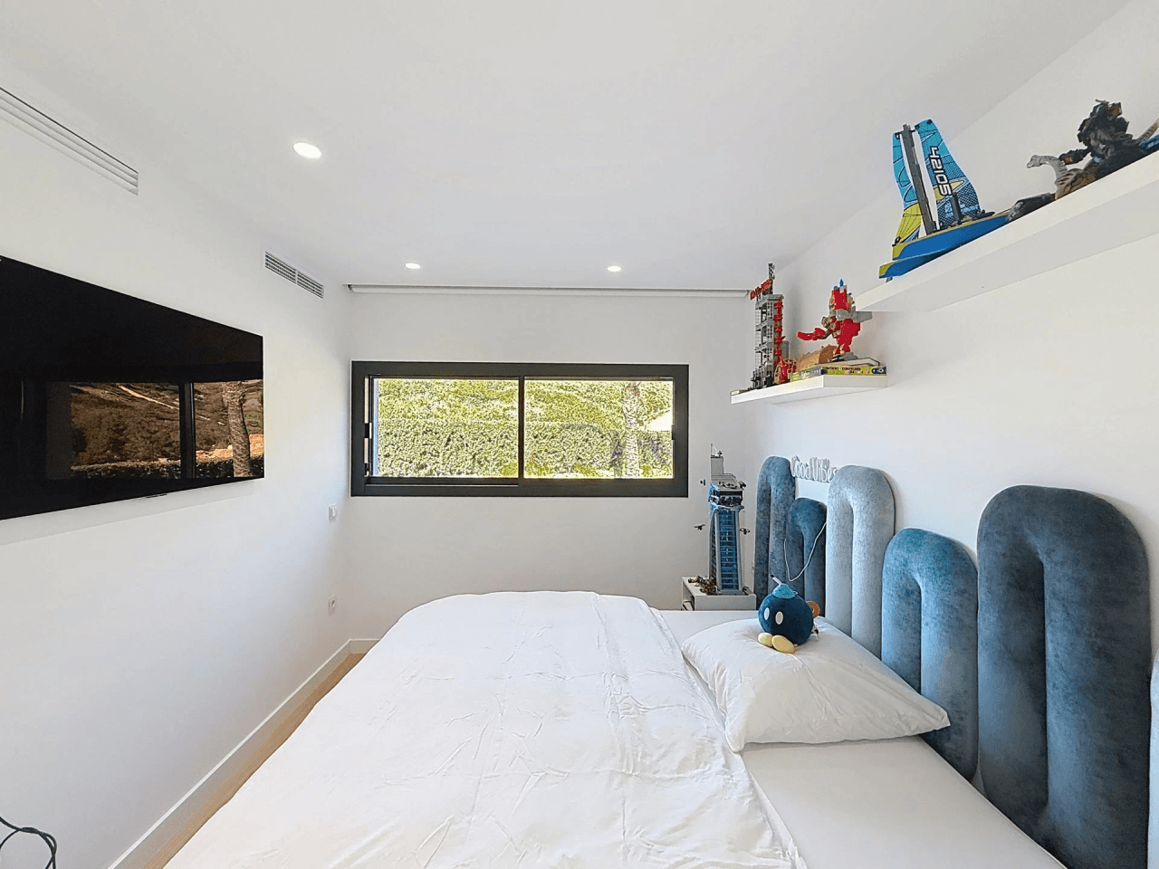Cumbre del Sol modern luxury villa with panoramic views