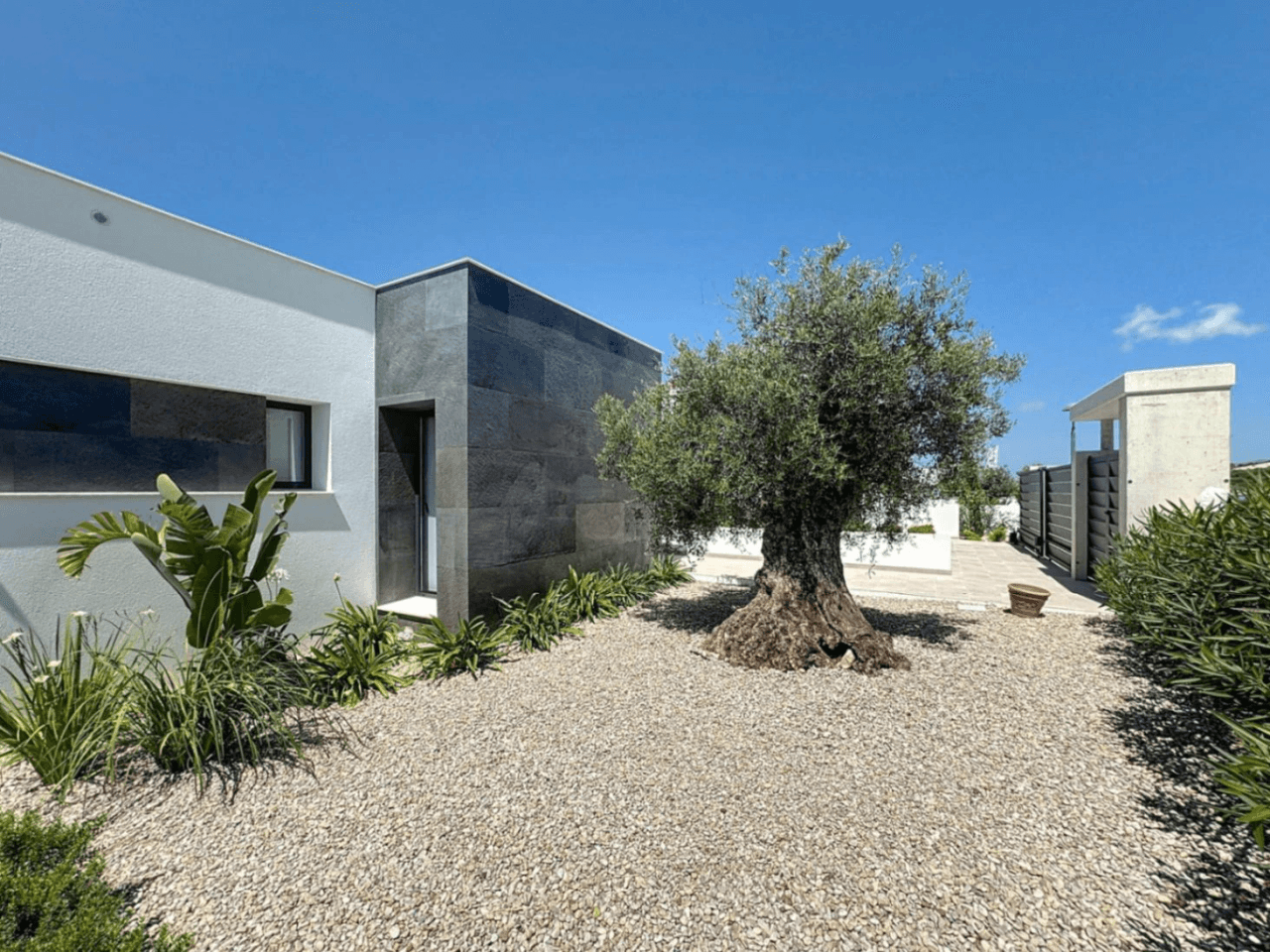 Cumbre del Sol Villa de lujo con vistas panorámicas en residencial Jazmines