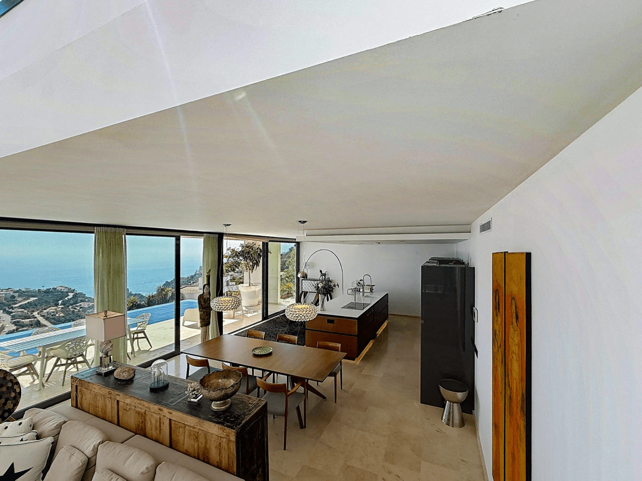 Cumbre del Sol modern villa with panoramic sea views