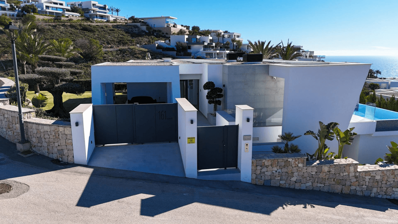 Cumbre del Sol modern luxury villa with panoramic views