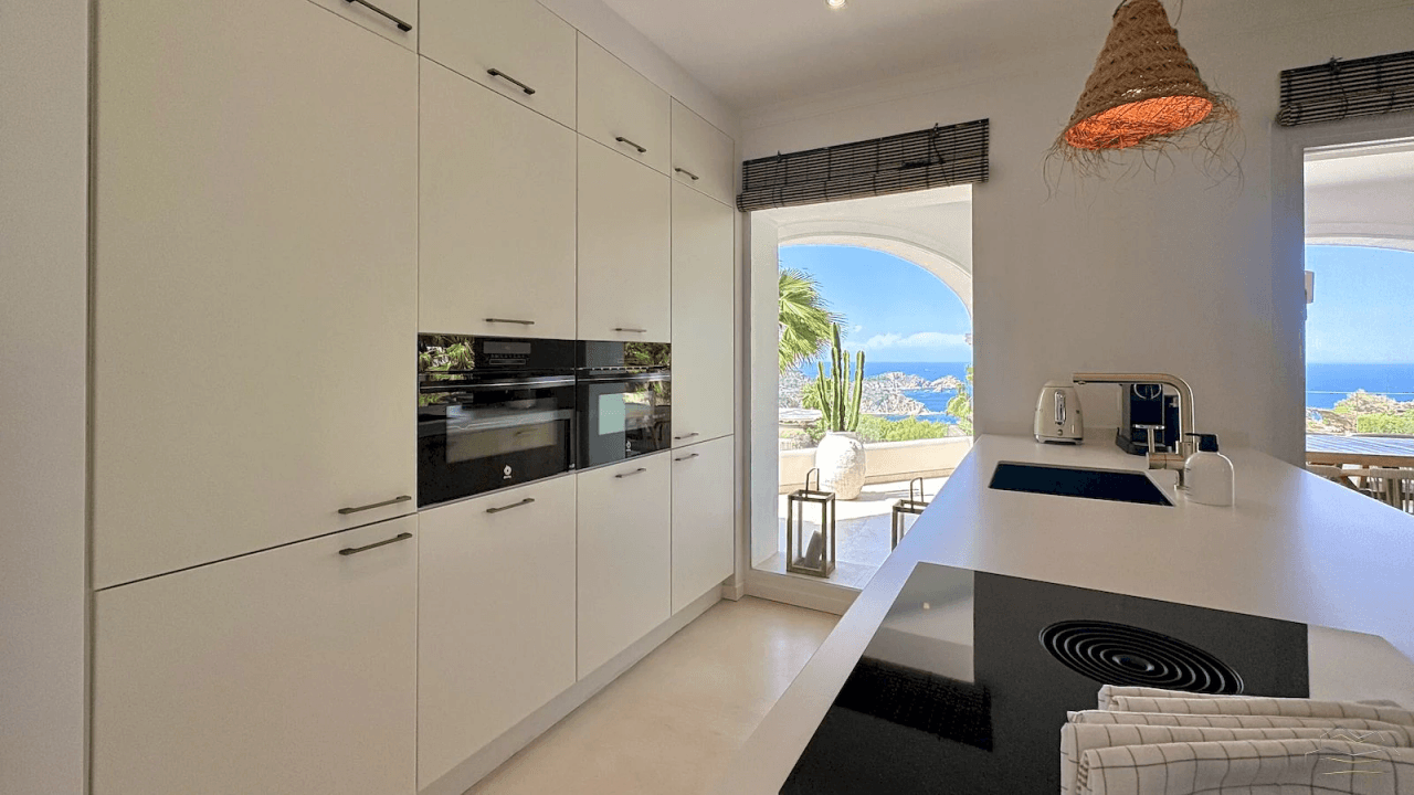 Villa zum Verkauf mit Meerblick in Balcon al Mar - Javea
