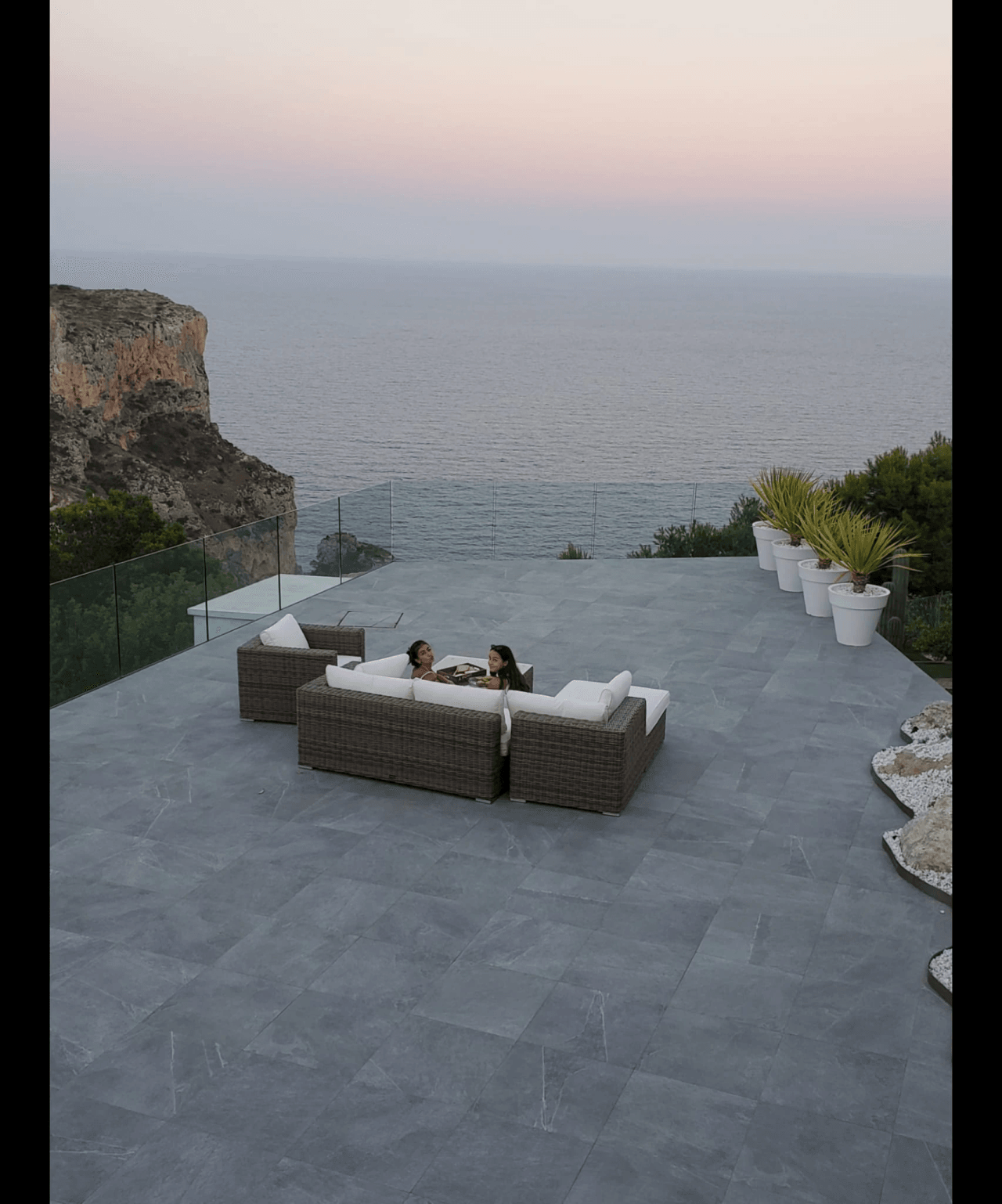 Cumbre del Sol villa reformada con impresionantes vistas al mar